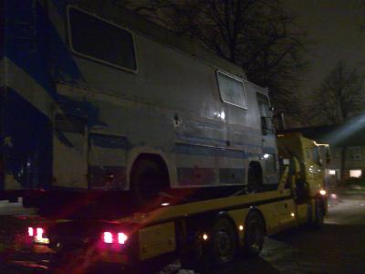 op naar zijn nieuwe verblijfplaats.