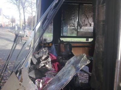 hier wat foto's, s'ochtonds vroeg na de brand.